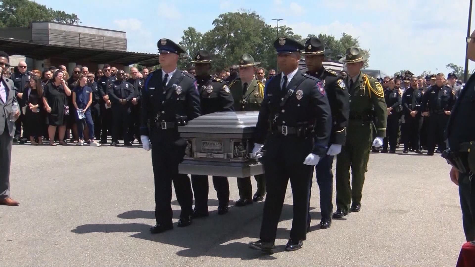 News 15 Investigates learns of heated text messages between LPSO & LPD in slain police officer's funeral costs controversy